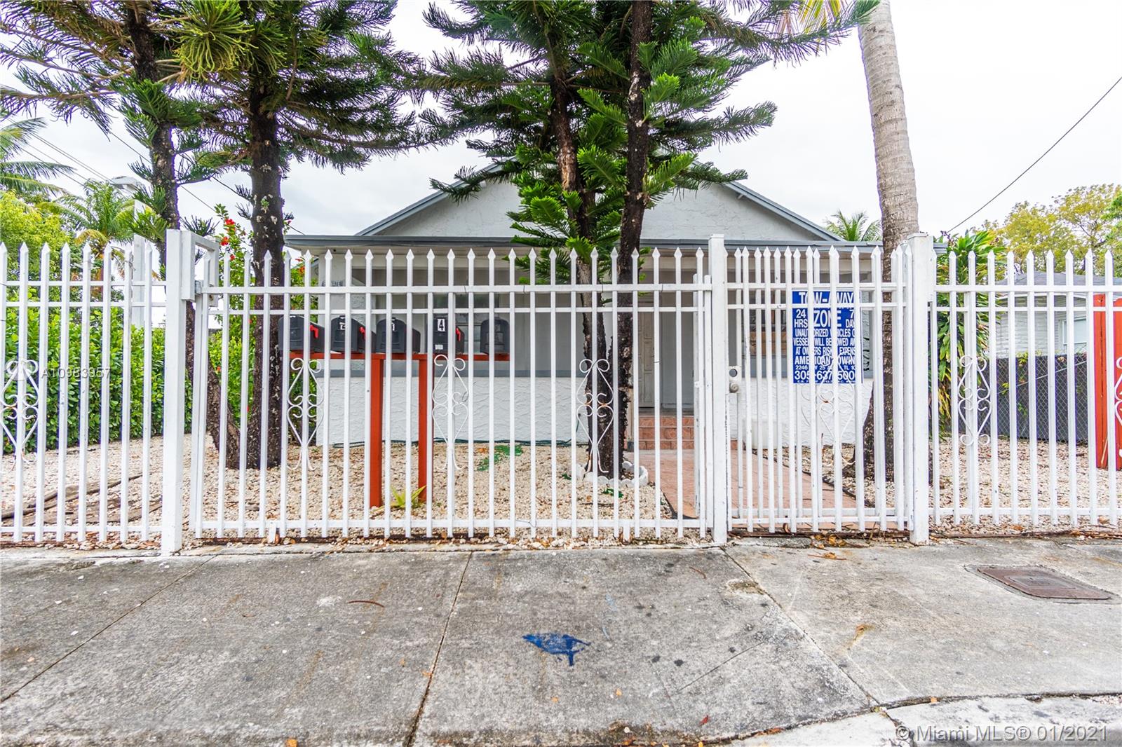 See details / 3116 sq. ft. $ 2021-01-15 0 Photo