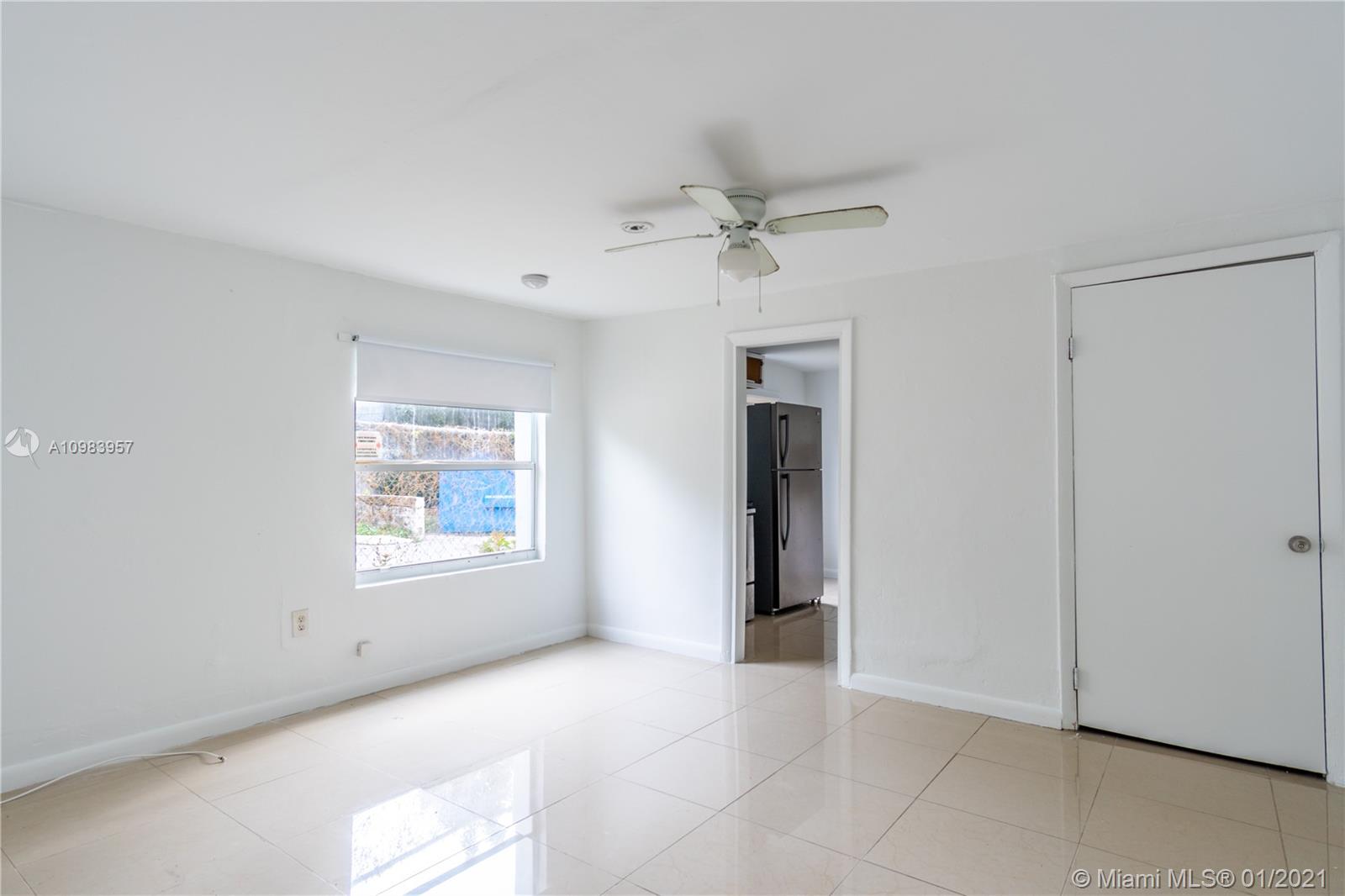 See details / 3116 sq. ft. $ 2021-01-15 0 Photo