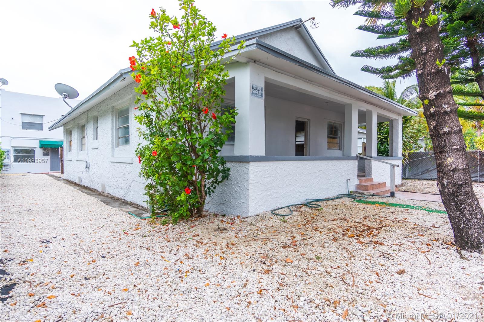 See details / 3116 sq. ft. $ 2021-01-15 0 Photo