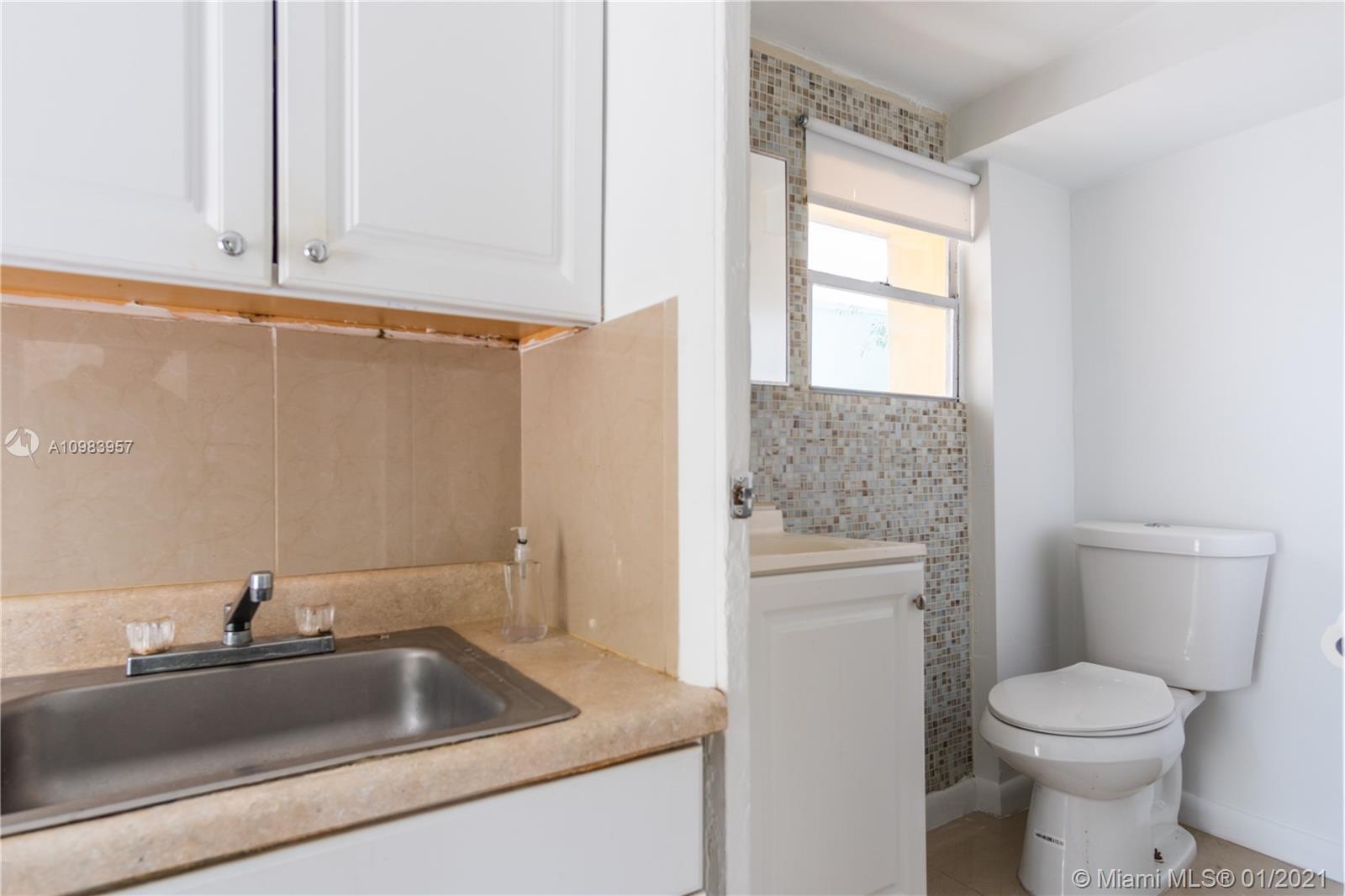 See details / 3116 sq. ft. $ 2021-01-15 0 Photo