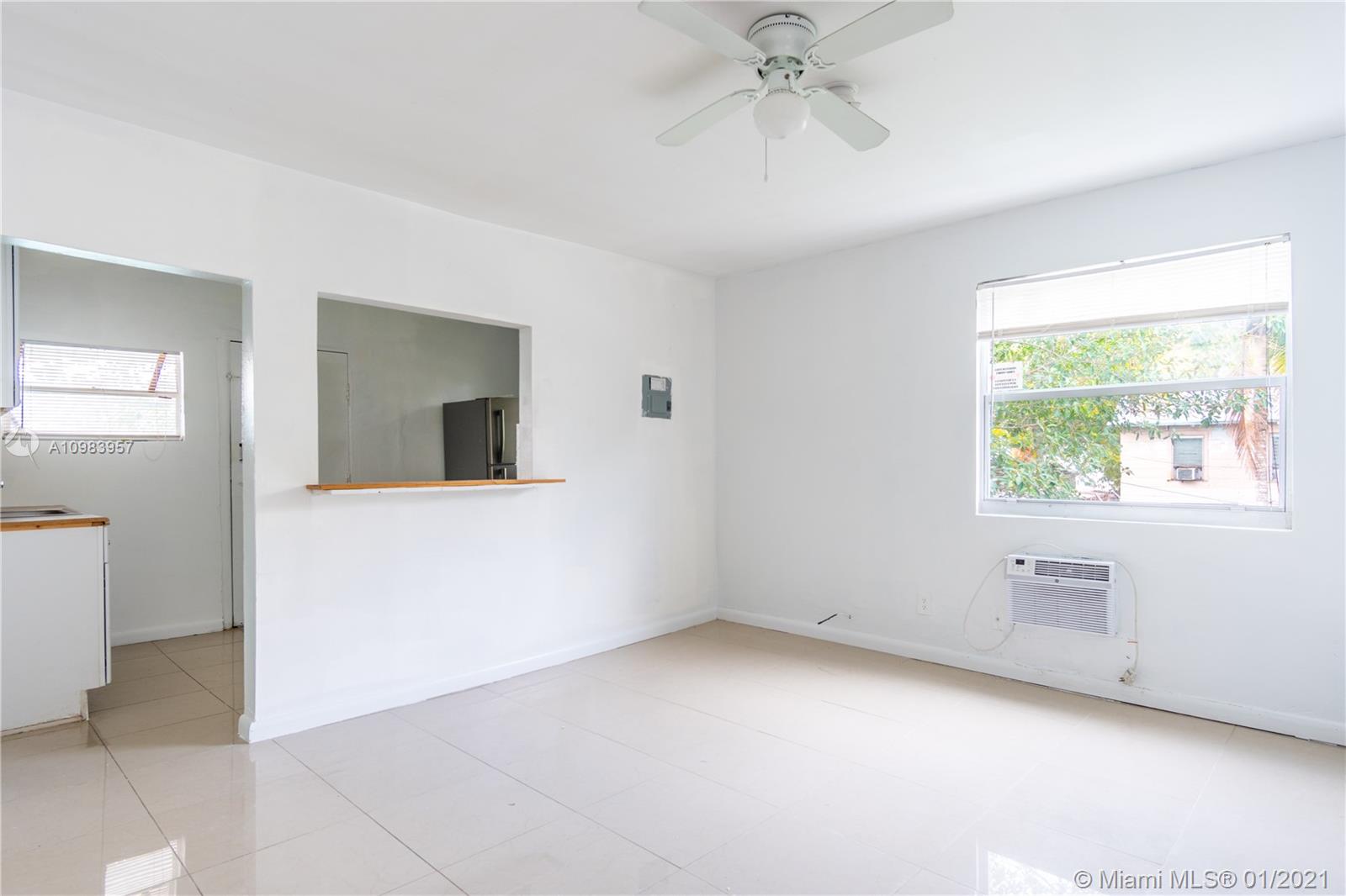 See details / 3116 sq. ft. $ 2021-01-15 0 Photo