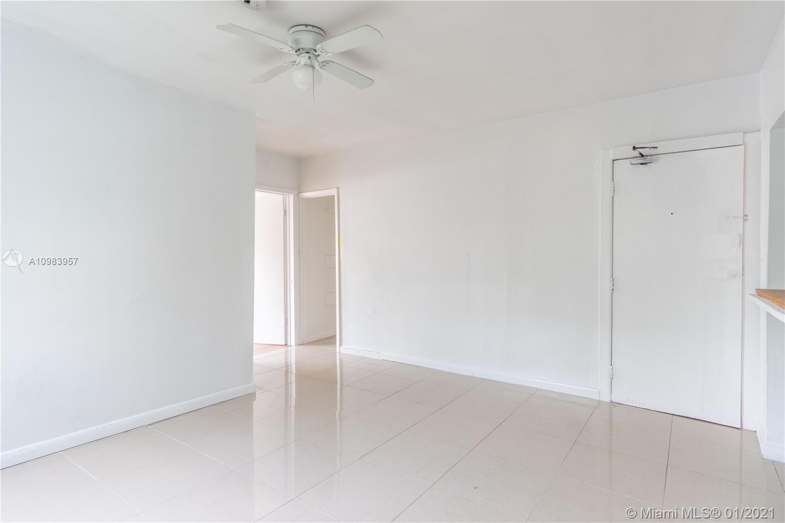 See details / 3116 sq. ft. $ 2021-01-15 0 Photo