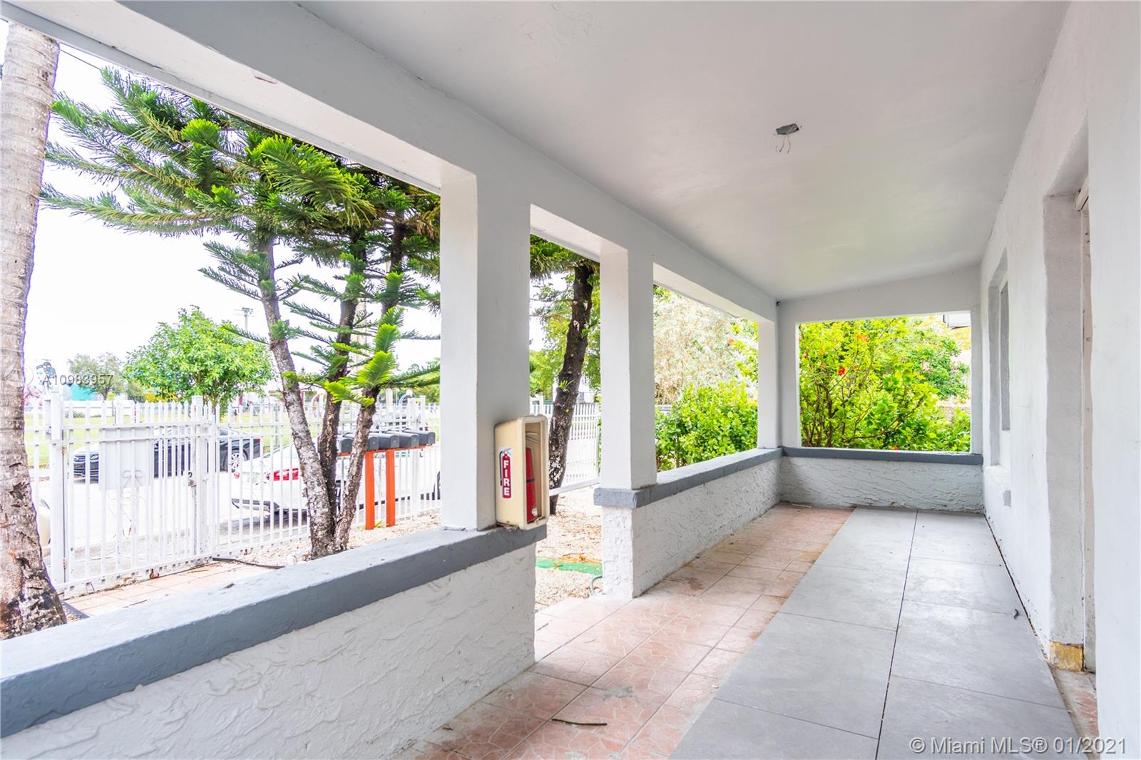 See details / 3116 sq. ft. $ 2021-01-15 0 Photo