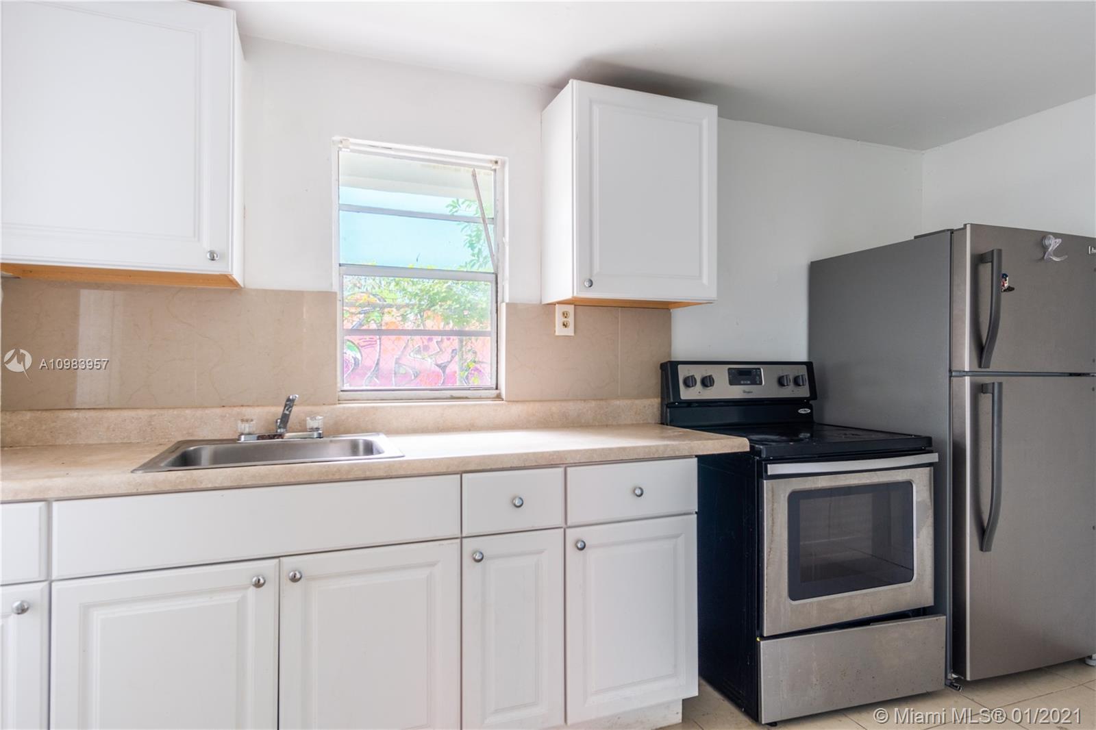 See details / 3116 sq. ft. $ 2021-01-15 0 Photo