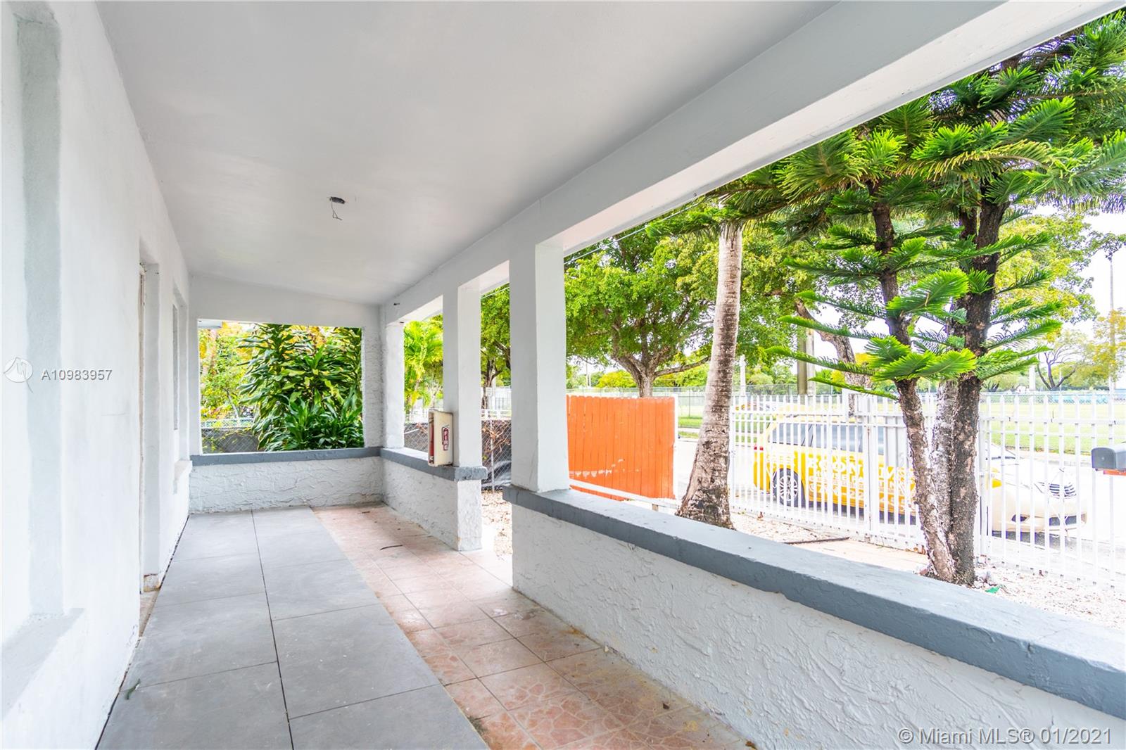 See details / 3116 sq. ft. $ 2021-01-15 0 Photo
