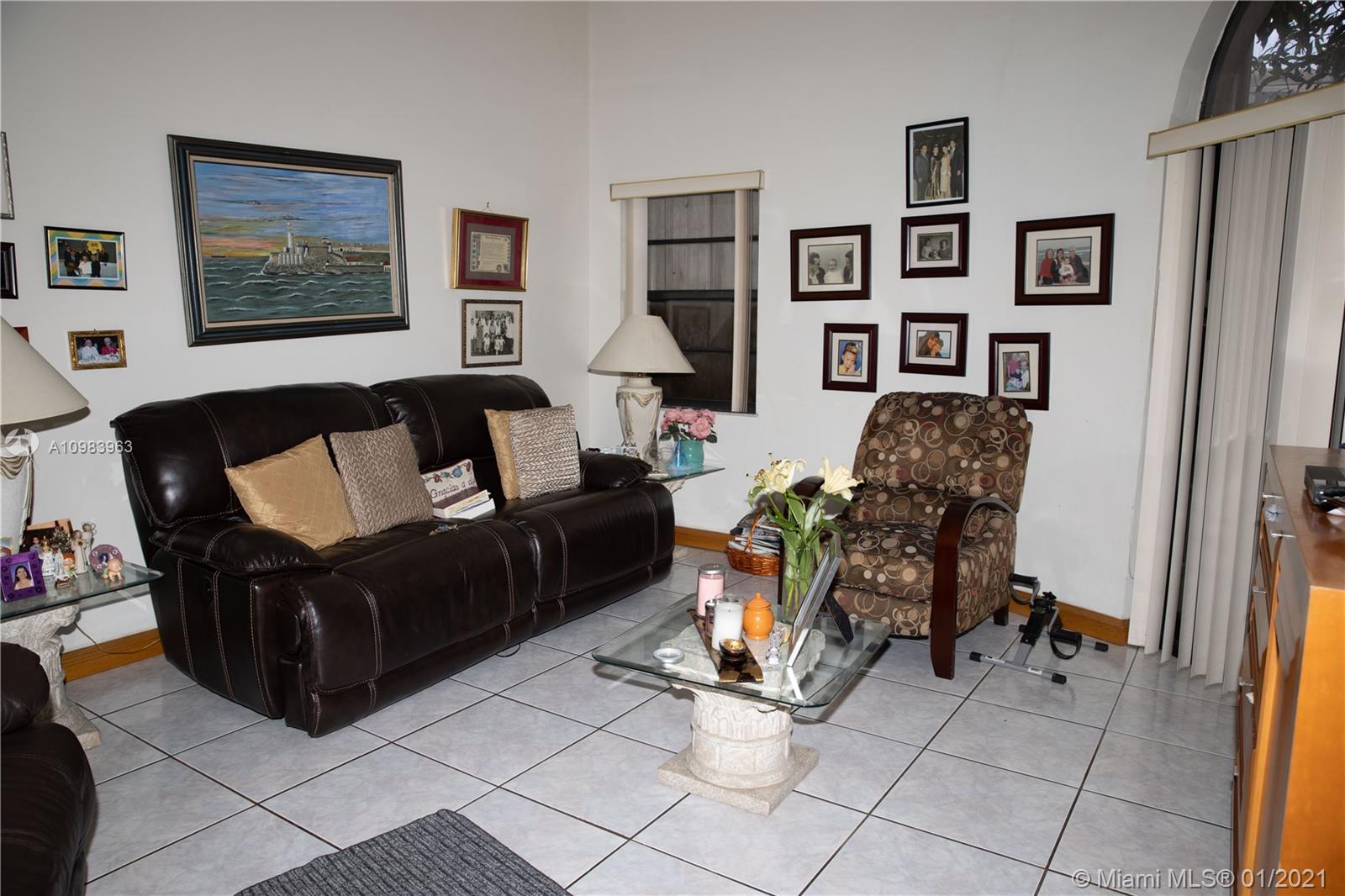 See details / 5514 sq. ft. $ 2021-02-03 0 Photo