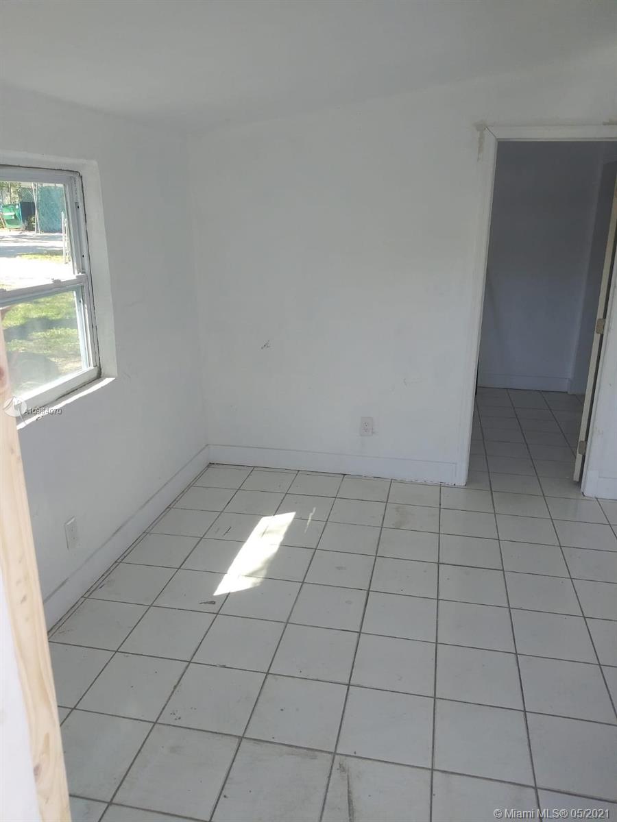 See details / 1232 sq. ft. $ 2021-01-15 0 Photo