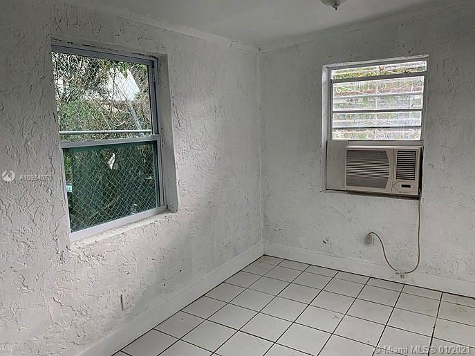 See details / 1232 sq. ft. $ 2021-01-15 0 Photo