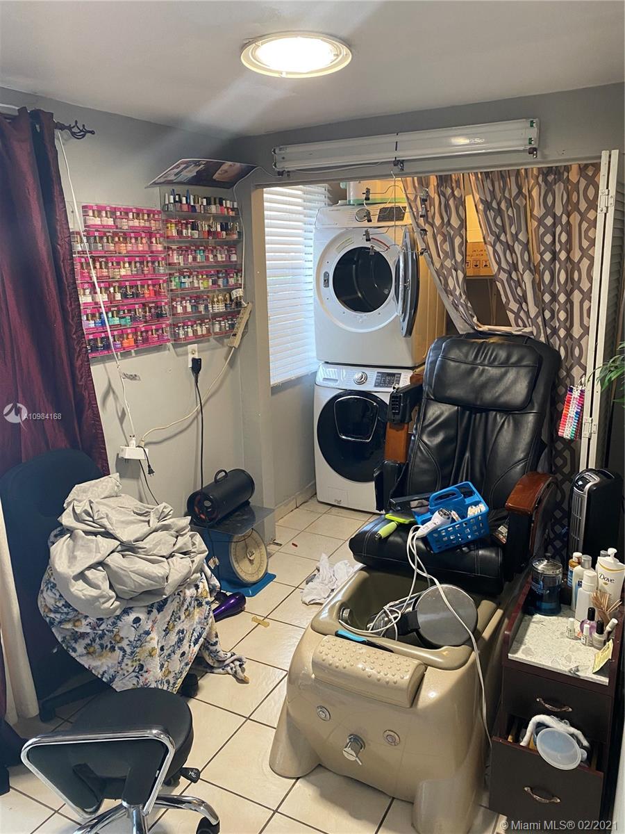 See details / 2506 sq. ft. $ 2021-01-15 0 Photo