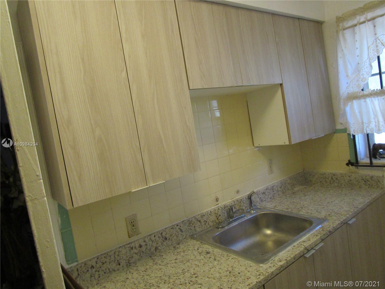 See details / 2060 sq. ft. $ 2021-03-23 0 Photo