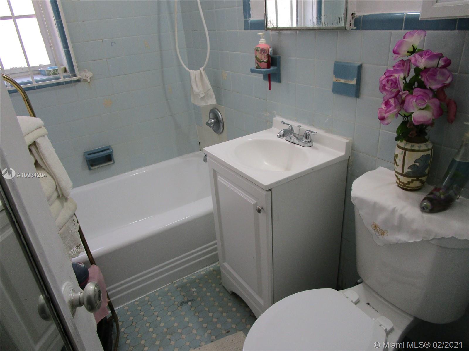 See details / 2060 sq. ft. $ 2021-03-23 0 Photo