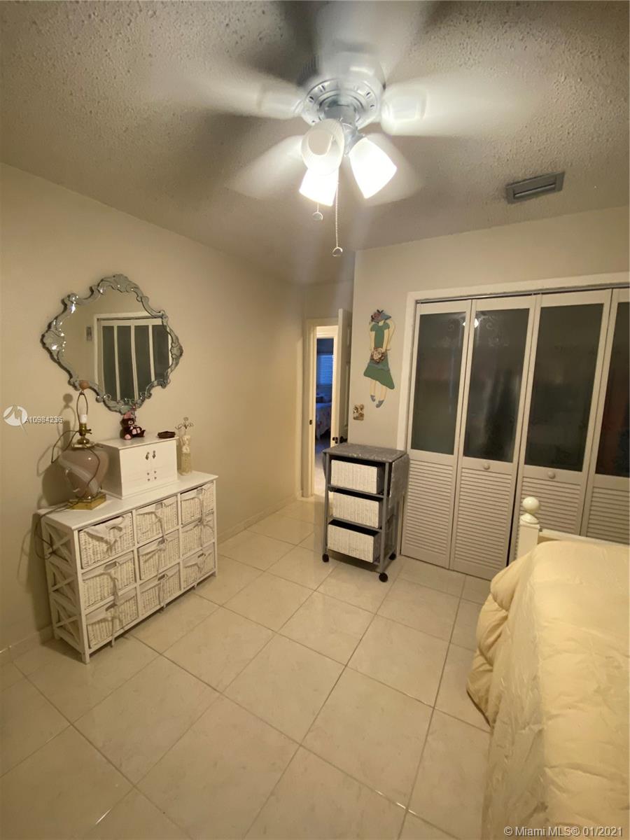 See details / 1888 sq. ft. $ 2021-01-15 0 Photo