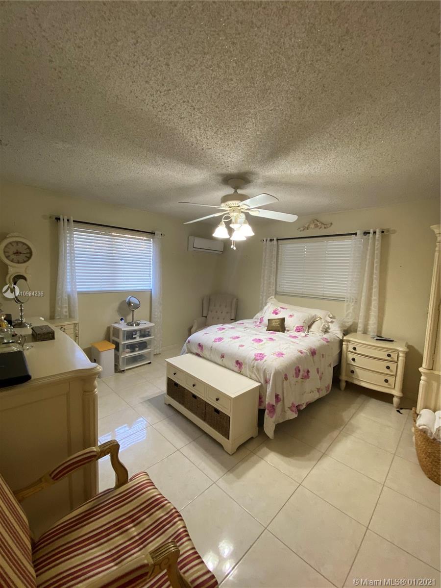 See details / 1888 sq. ft. $ 2021-01-15 0 Photo