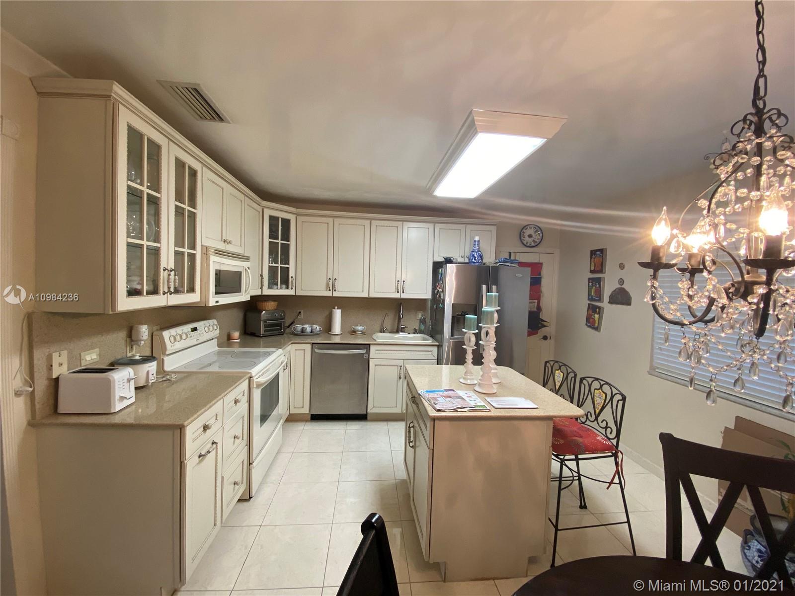 See details / 1888 sq. ft. $ 2021-01-15 0 Photo