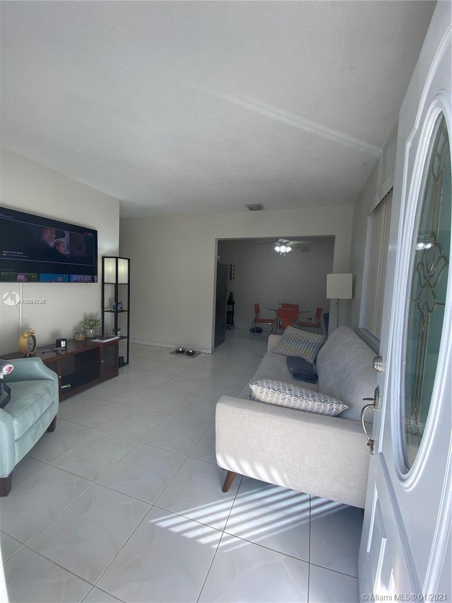 See details / 1888 sq. ft. $ 2021-01-15 0 Photo