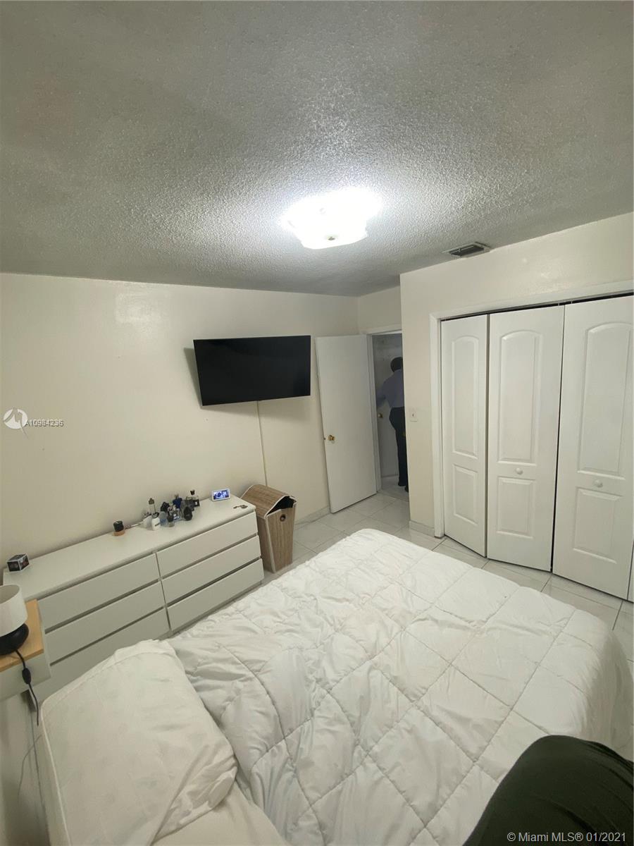 See details / 1888 sq. ft. $ 2021-01-15 0 Photo