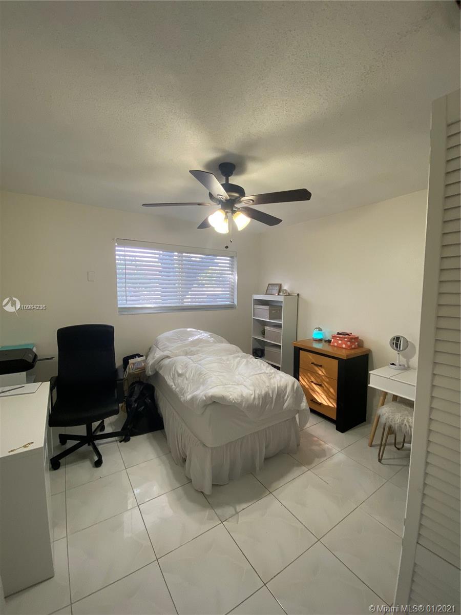 See details / 1888 sq. ft. $ 2021-01-15 0 Photo