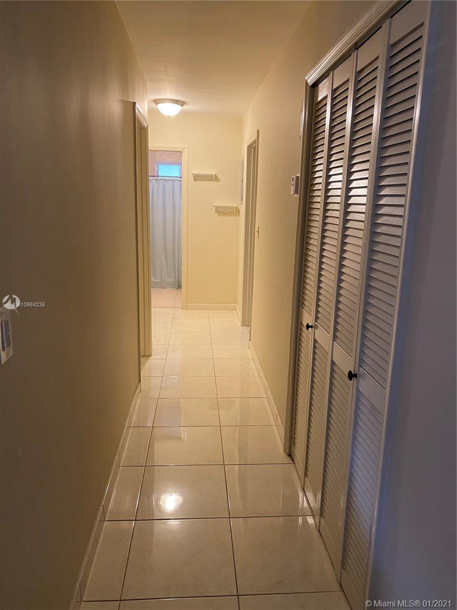 See details / 1888 sq. ft. $ 2021-01-15 0 Photo