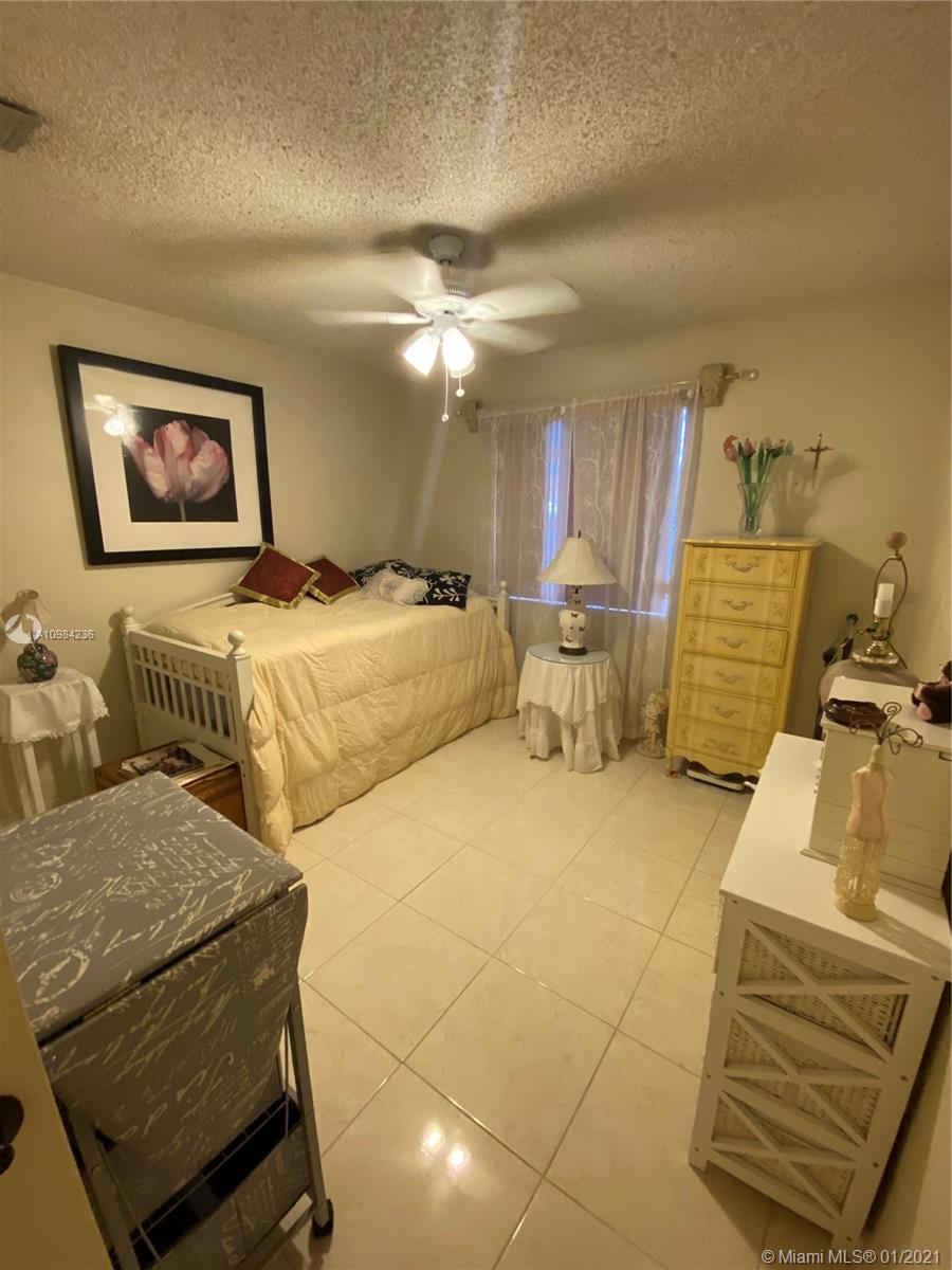 See details / 1888 sq. ft. $ 2021-01-15 0 Photo