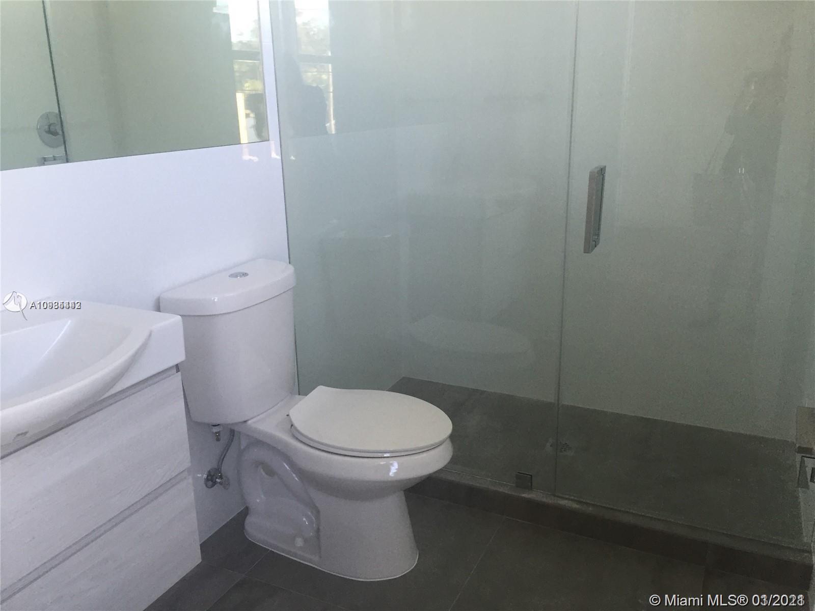 See details / 4194 sq. ft. $ 2021-01-15 0 Photo