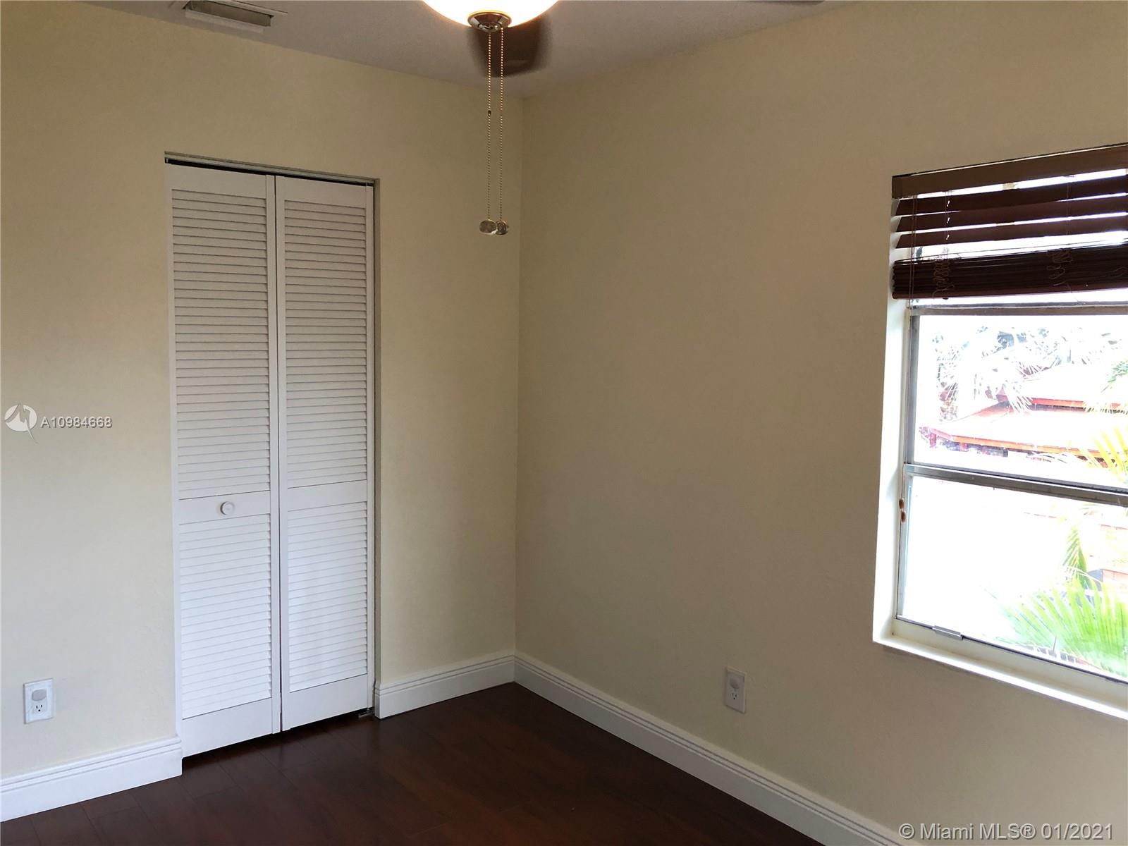 See details / 1904 sq. ft. $ 2021-01-16 0 Photo