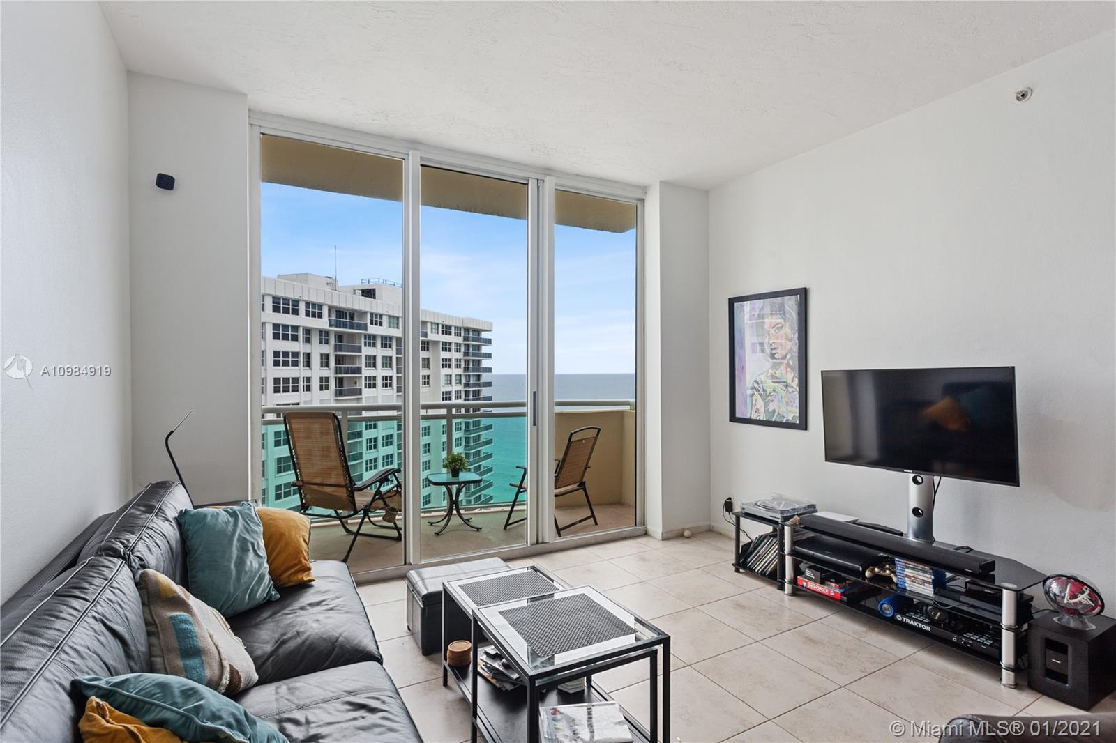 Photo of 3001 Ocean Dr #PH-1647, Hollywood, Florida, 33019 -
