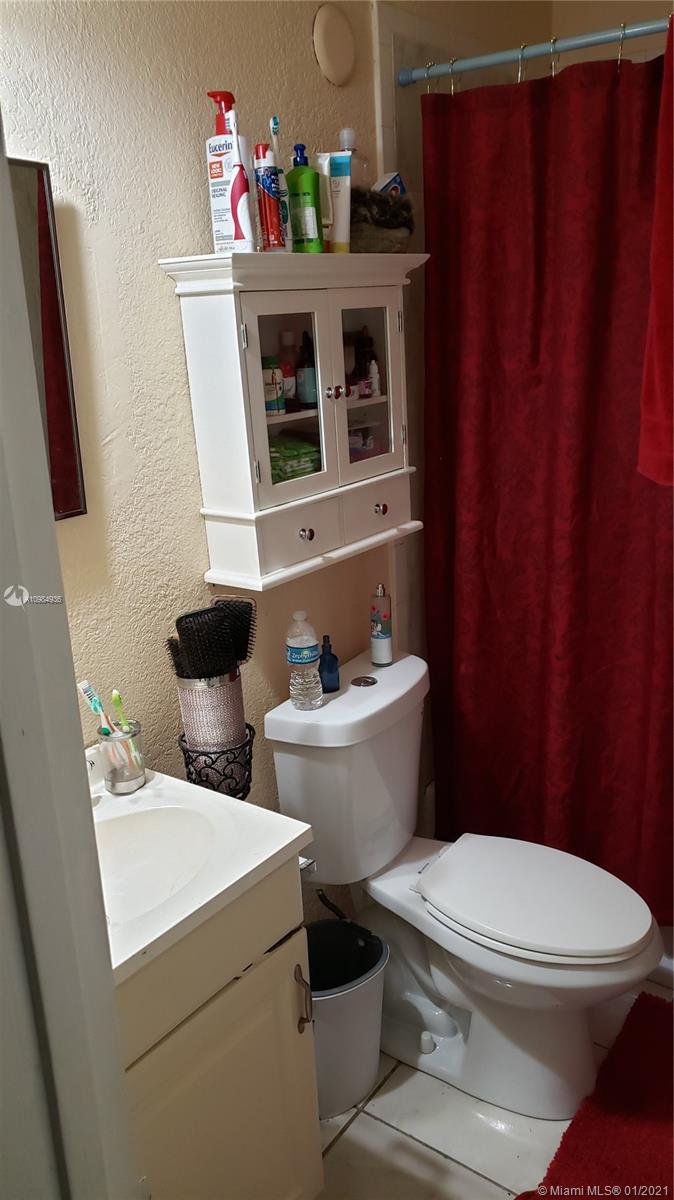 See details / 1253 sq. ft. $ 2021-02-01 0 Photo