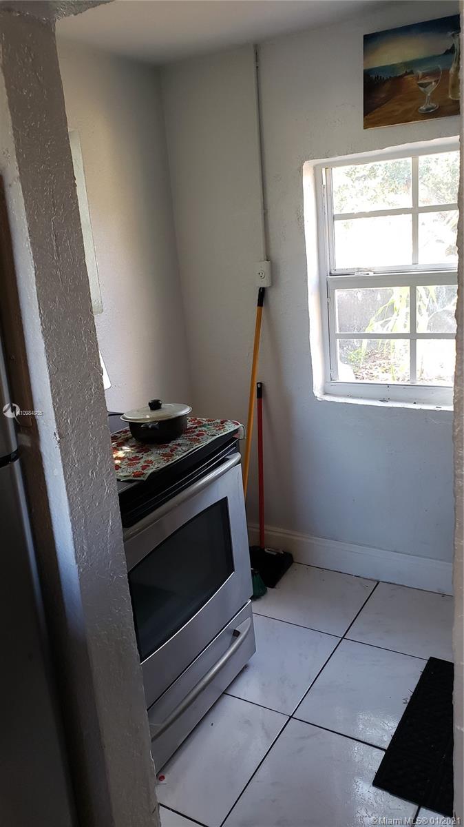 See details / 1253 sq. ft. $ 2021-02-01 0 Photo