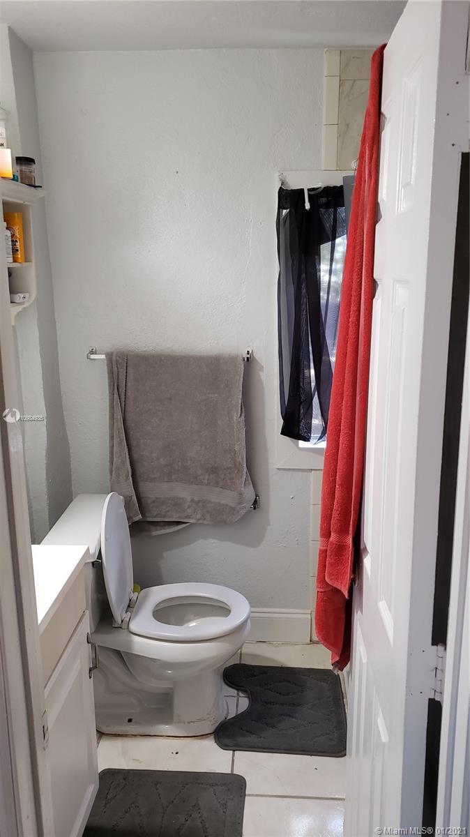 See details / 1253 sq. ft. $ 2021-02-01 0 Photo