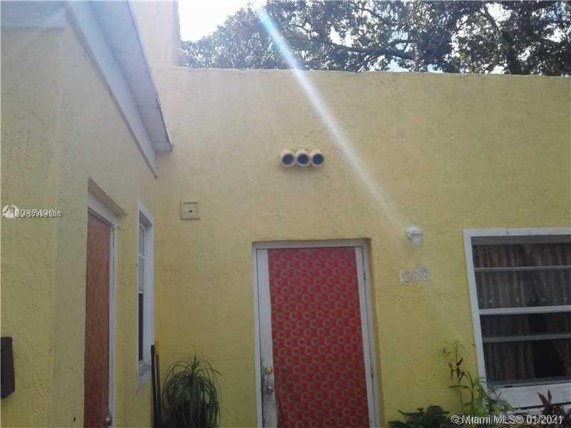 See details / 1253 sq. ft. $ 2021-02-01 0 Photo