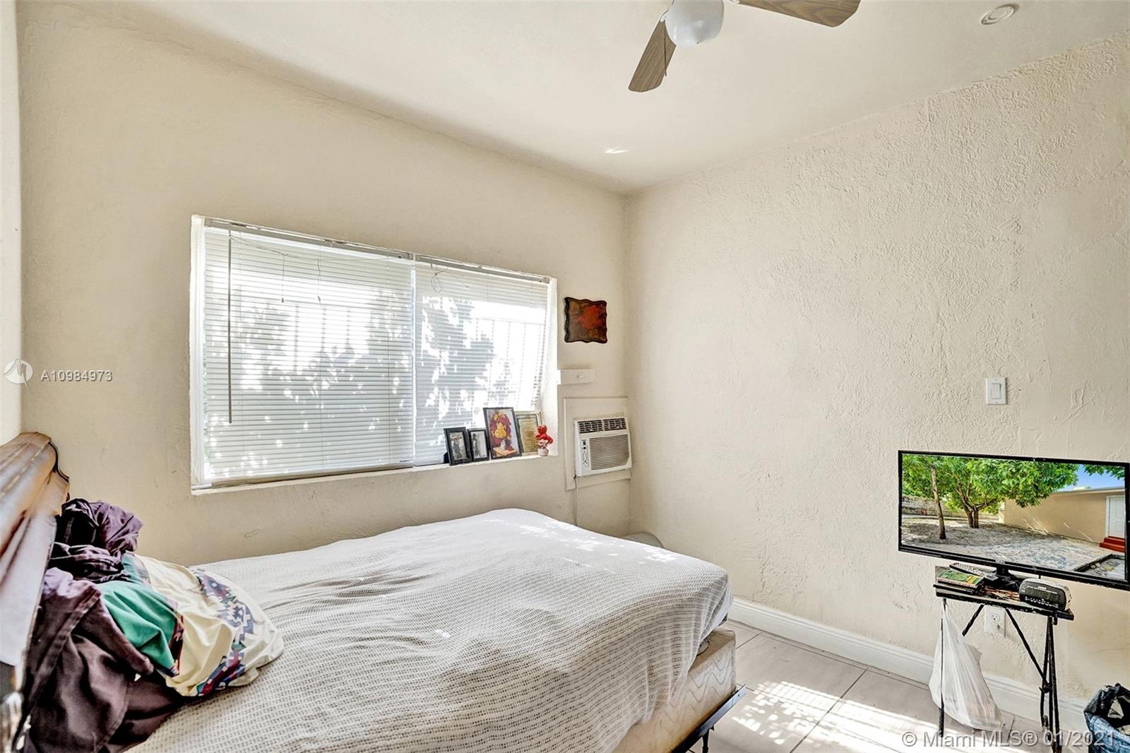 See details / 1175 sq. ft. $ 2021-02-23 0 Photo