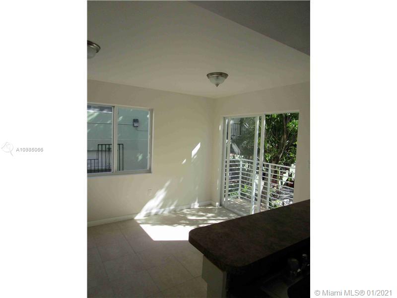 See details / 3276 sq. ft. $ 2021-03-03 0 Photo