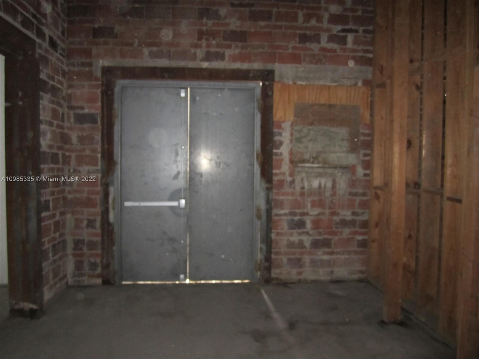 See details / sq. ft. $ 2021-07-14 0 Photo