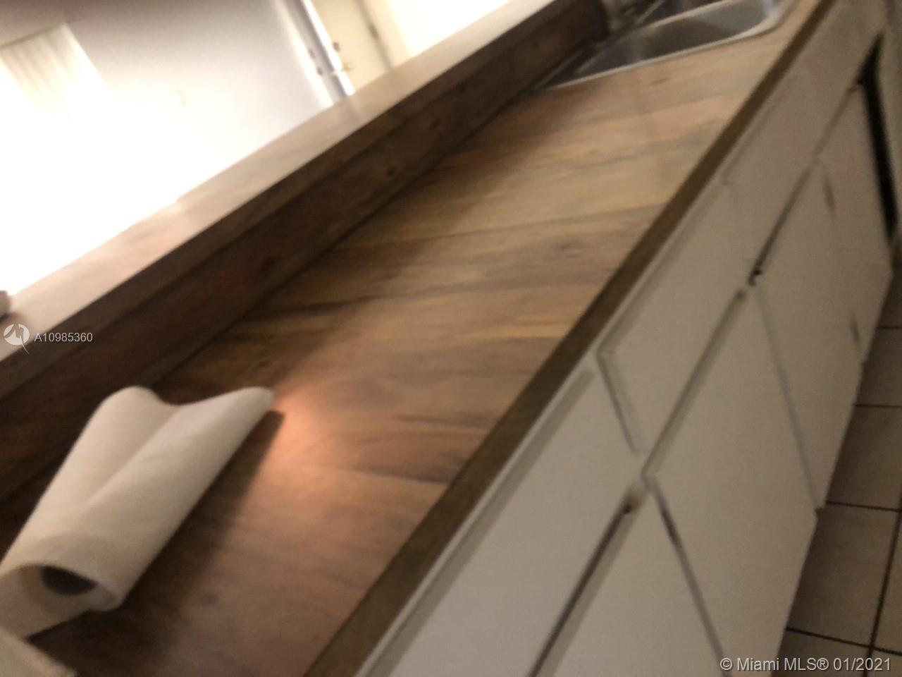 See details / 2541 sq. ft. $ 2021-01-18 0 Photo