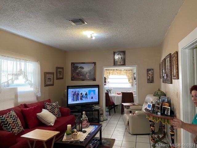 See details / 2875 sq. ft. $ 2021-01-19 0 Photo