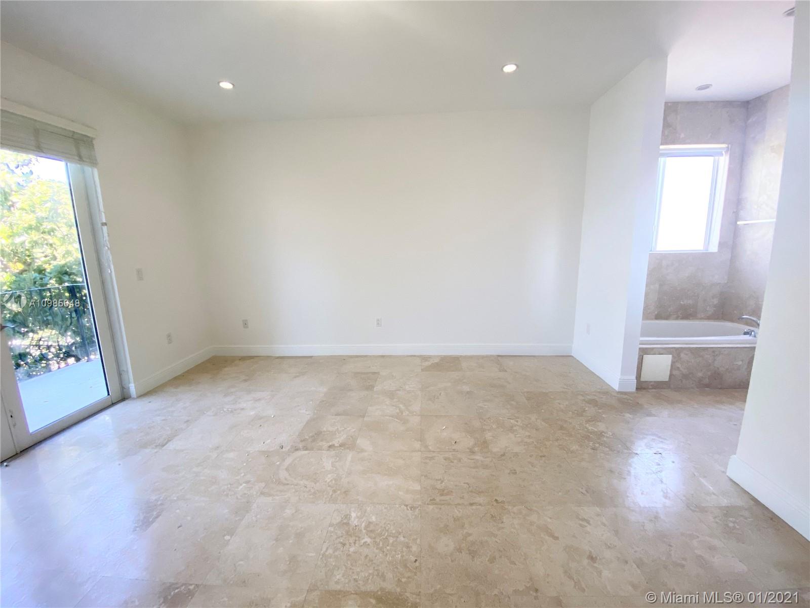 See details / 5288 sq. ft. $ 2021-01-19 0 Photo