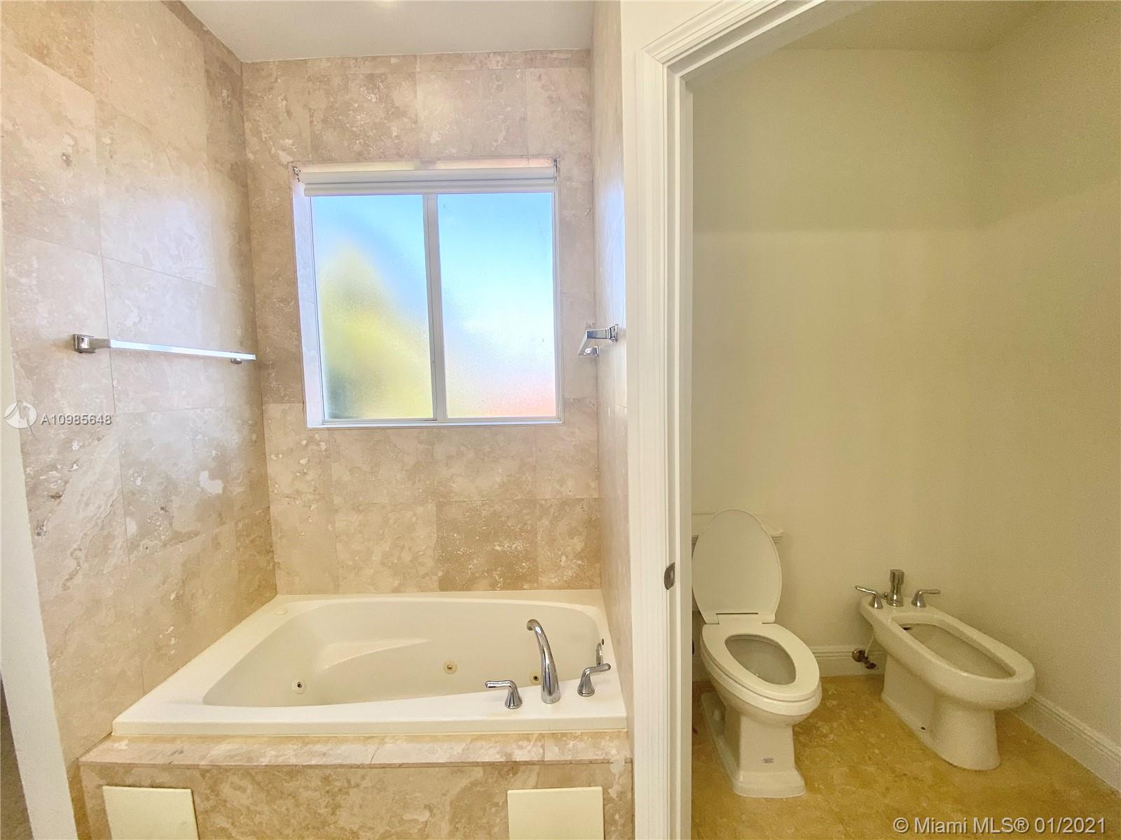 See details / 5288 sq. ft. $ 2021-01-19 0 Photo