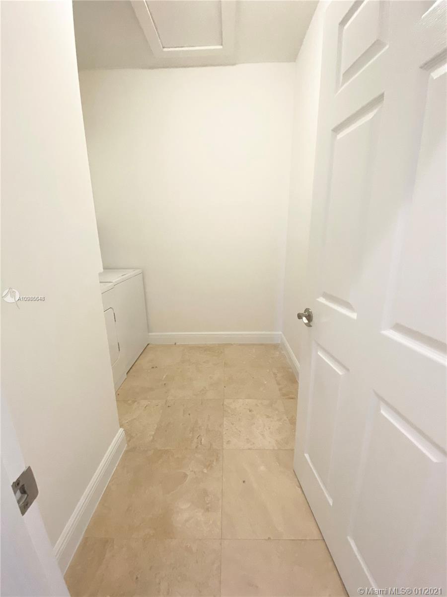 See details / 5288 sq. ft. $ 2021-01-19 0 Photo