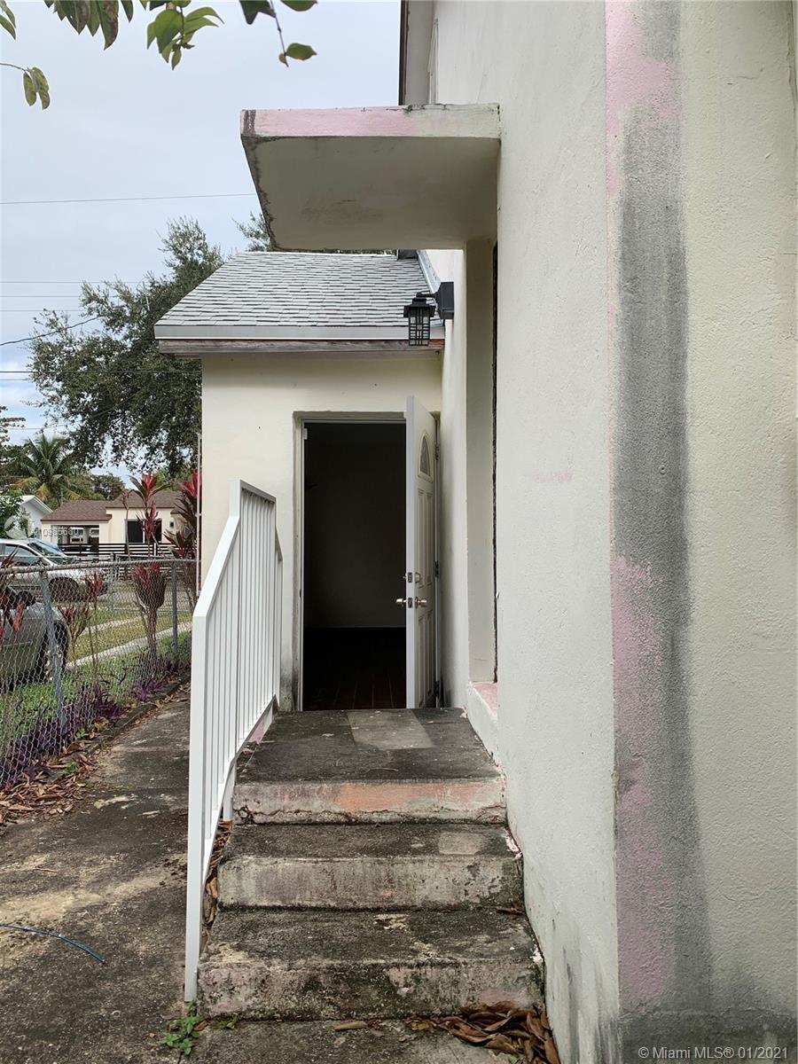 See details / 1606 sq. ft. $ 2021-02-15 0 Photo