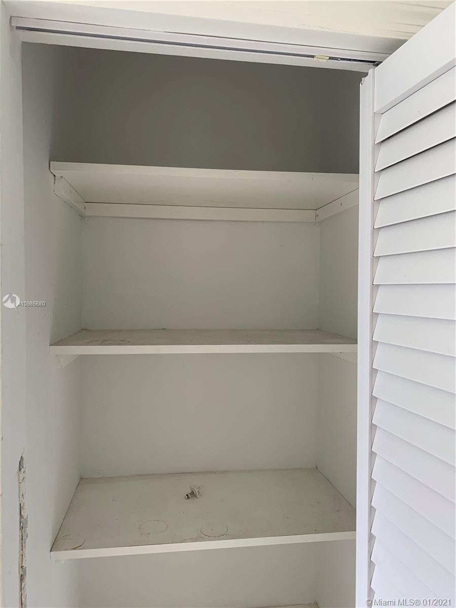 See details / 1606 sq. ft. $ 2021-02-15 0 Photo