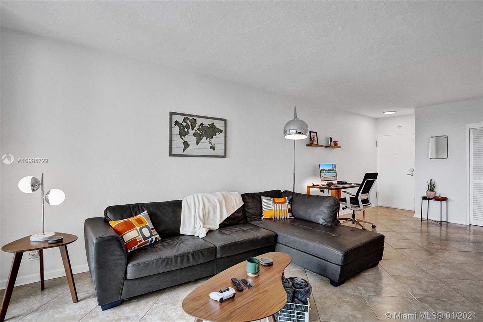 Photo of 3001 Ocean Dr #1037, Hollywood, Florida, 33019 -