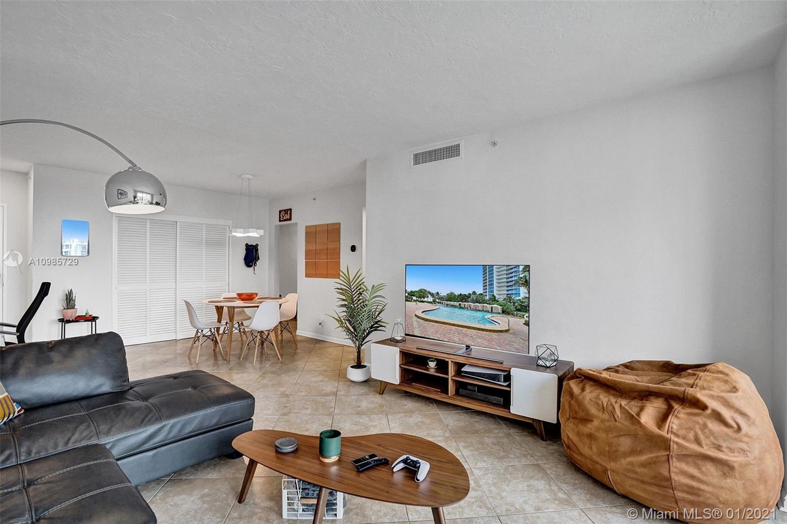 Photo of 3001 Ocean Dr #1037, Hollywood, Florida, 33019 -