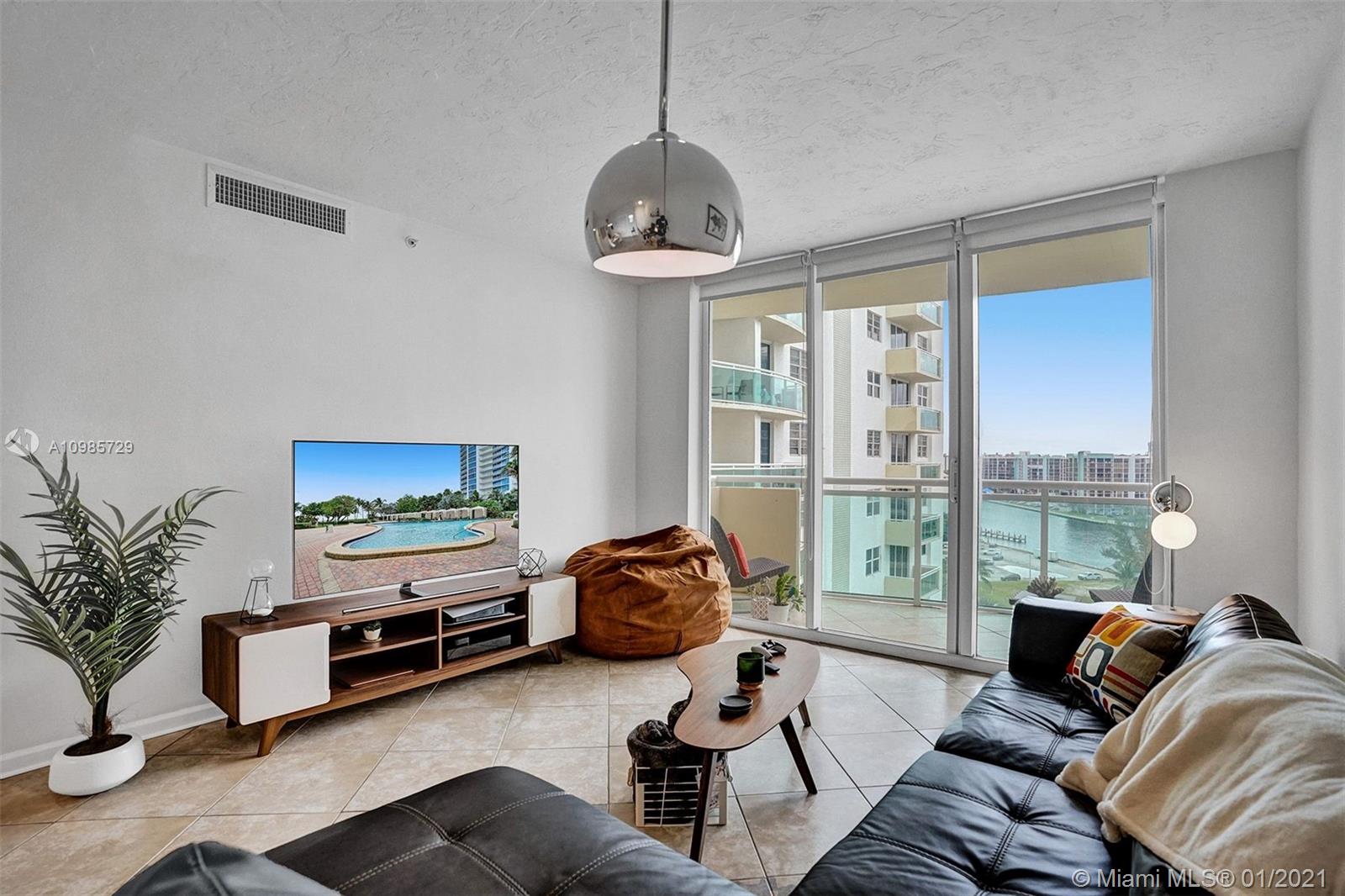 Photo of 3001 Ocean Dr #1037, Hollywood, Florida, 33019 -