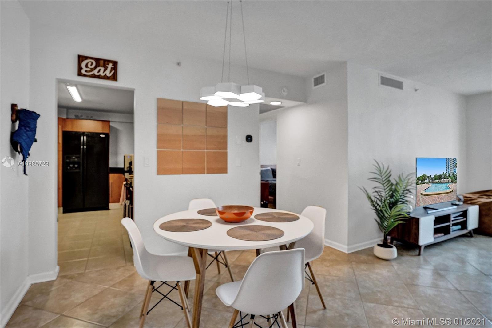 Photo of 3001 Ocean Dr #1037, Hollywood, Florida, 33019 -