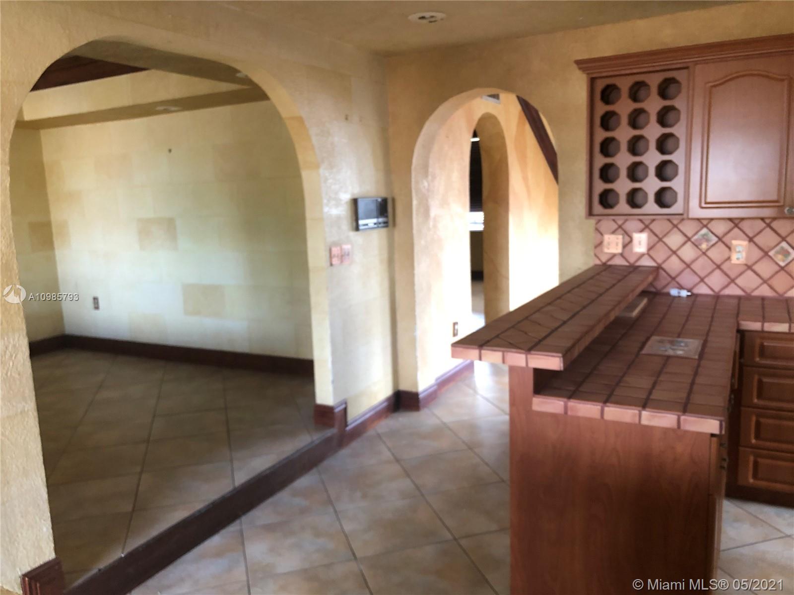 See details / 6246 sq. ft. $ 2021-02-26 0 Photo