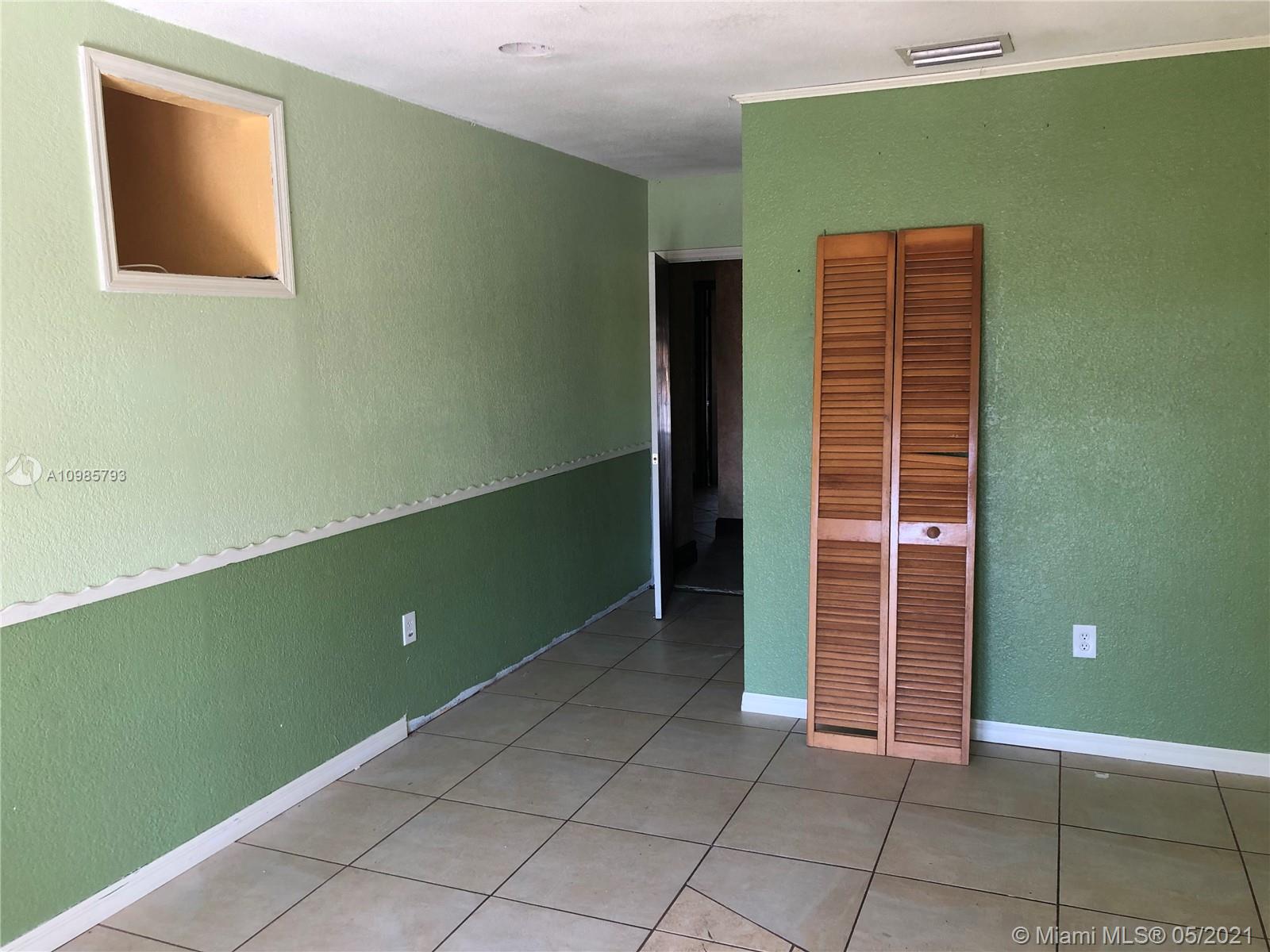 See details / 6246 sq. ft. $ 2021-02-26 0 Photo