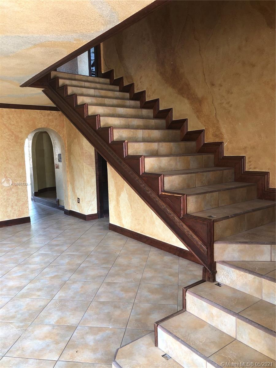 See details / 6246 sq. ft. $ 2021-02-26 0 Photo