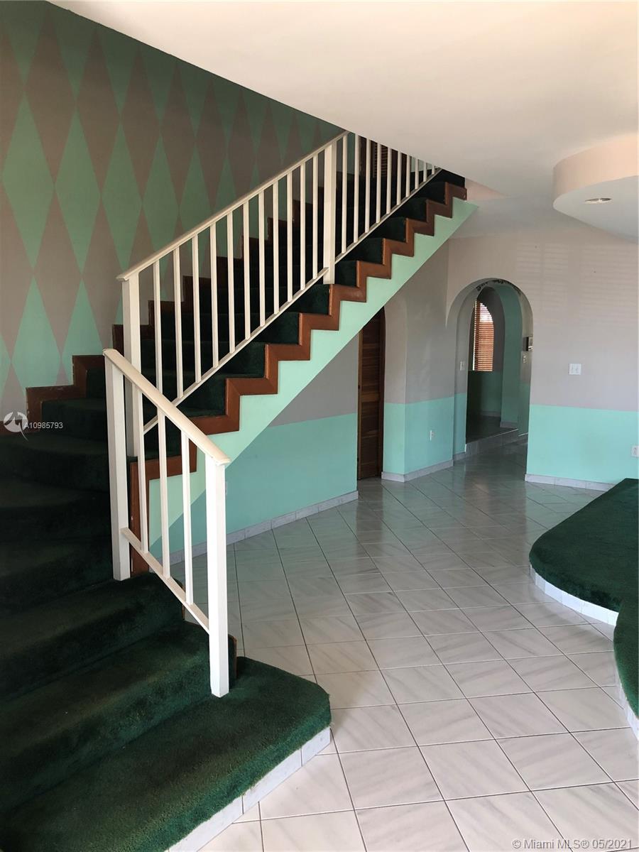 See details / 6246 sq. ft. $ 2021-02-26 0 Photo