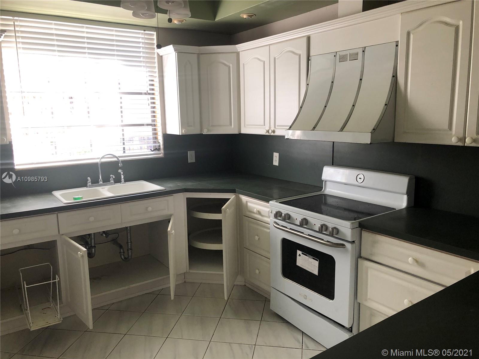 See details / 6246 sq. ft. $ 2021-02-26 0 Photo