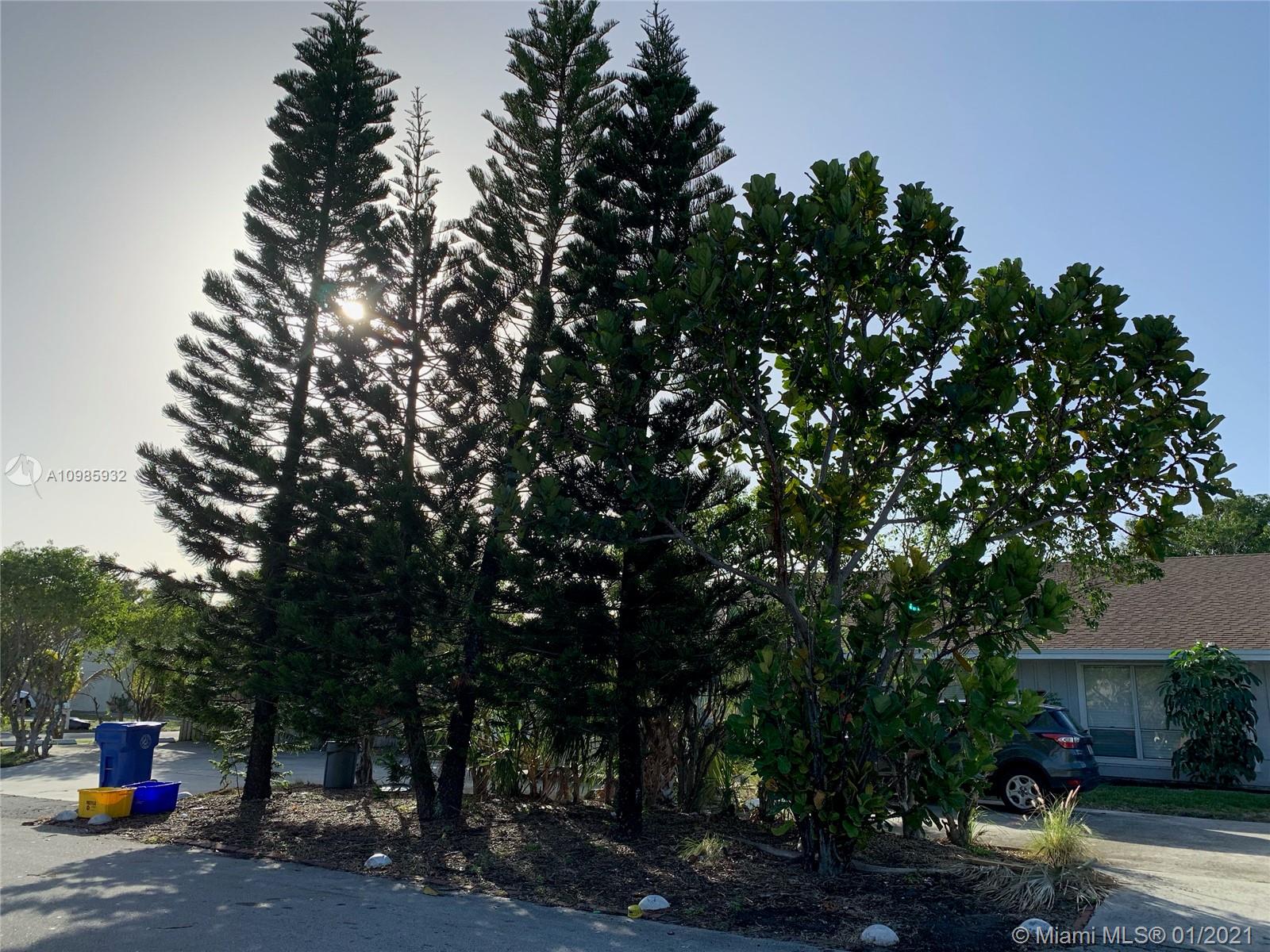 See details / 4896 sq. ft. $ 2021-01-19 0 Photo